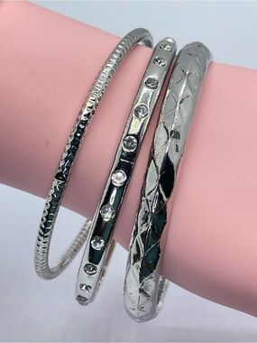 Silver Tone Stackable Bangle Set Rhinestone Textured Bracelets